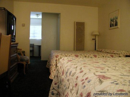 Cedar Inn & Suites South Lake Tahoe Bilik gambar